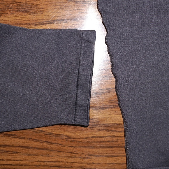 FABLETICS Seamless High-Waisted Gray Leggings - Picture 3 of 4